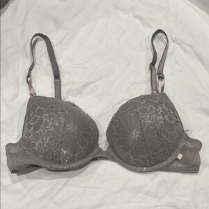 Victoria's Secret Lace Underwire Bra - Gray